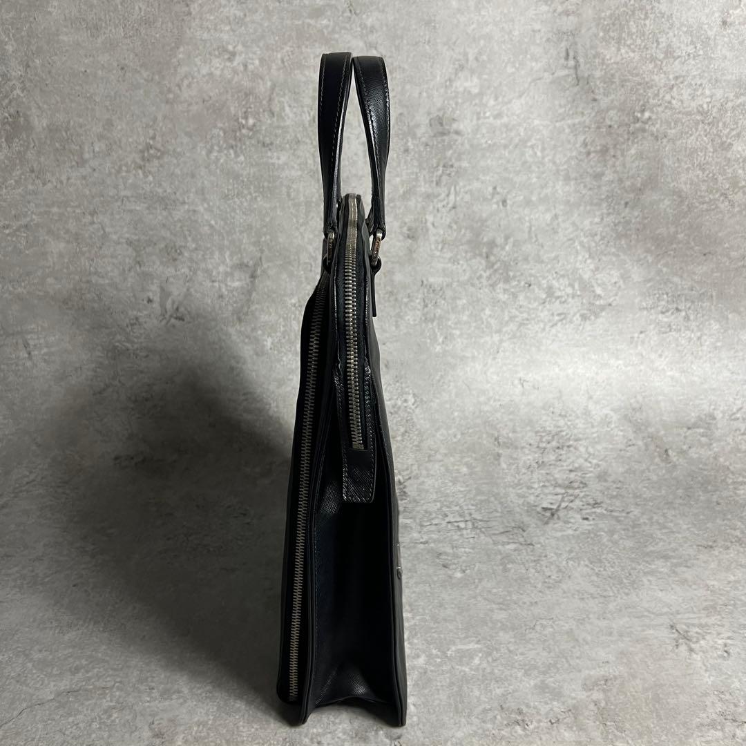 PRADA プラダ　サフィアーノレザー　ビジネスバッグ　ブラック　三角ロゴ　希少