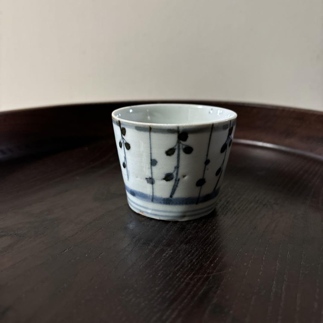 古伊万里染付　格子縞　蔓草文　④蕎麦猪口　江戸初期前期　アンティーク　白磁　李朝