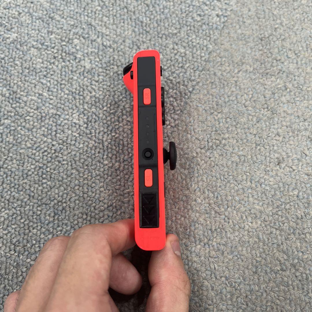 Nintendo Switch 本体 赤・青 Joy-Con 付属品あり - メルカリ