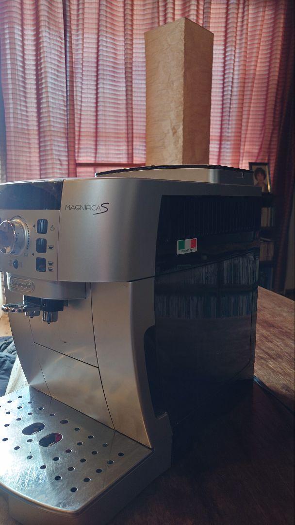 De'Longhi マグフィニカ S エスプレッソマシン　シルバー