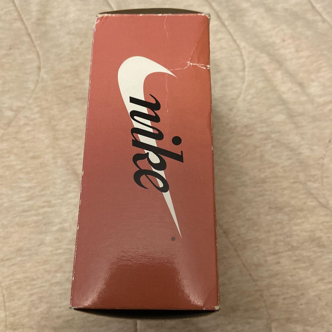 プチブライス コートニーデズバイナイキ
