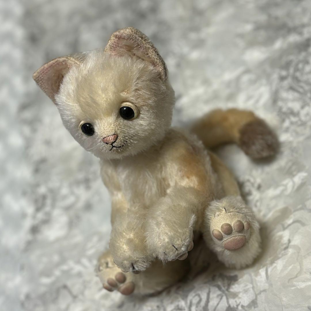 作家様　あみぐるみ　白猫　アートドール　テディキャット　ブライス　ドール　人形 作家様 あみぐるみ 白猫 アートドール テディキャット ブライス