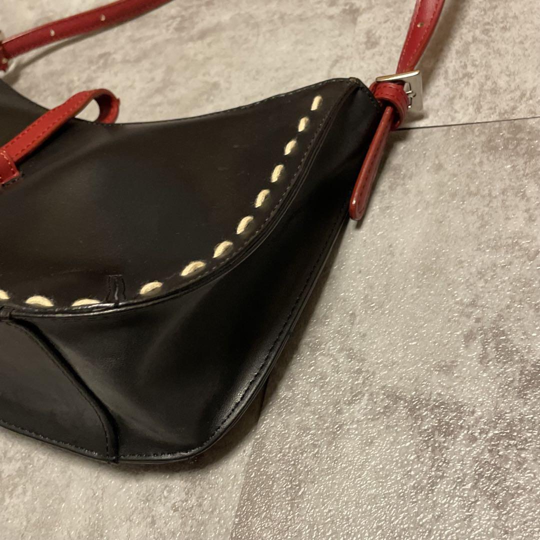 00s archive one shoulderbag red y2k