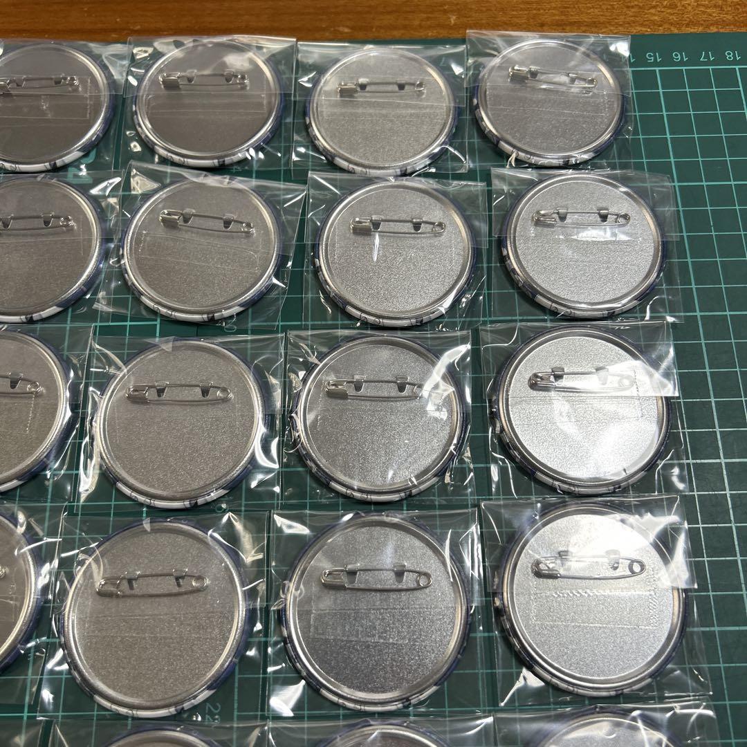 ツイステ オルト スモプラ 実験着 缶バッジ 60点