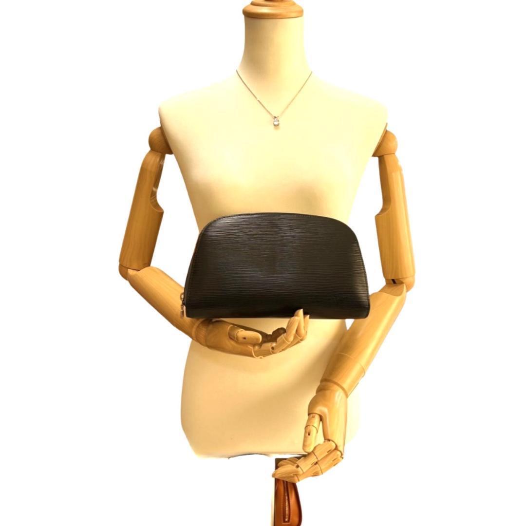 クラッチバッグ