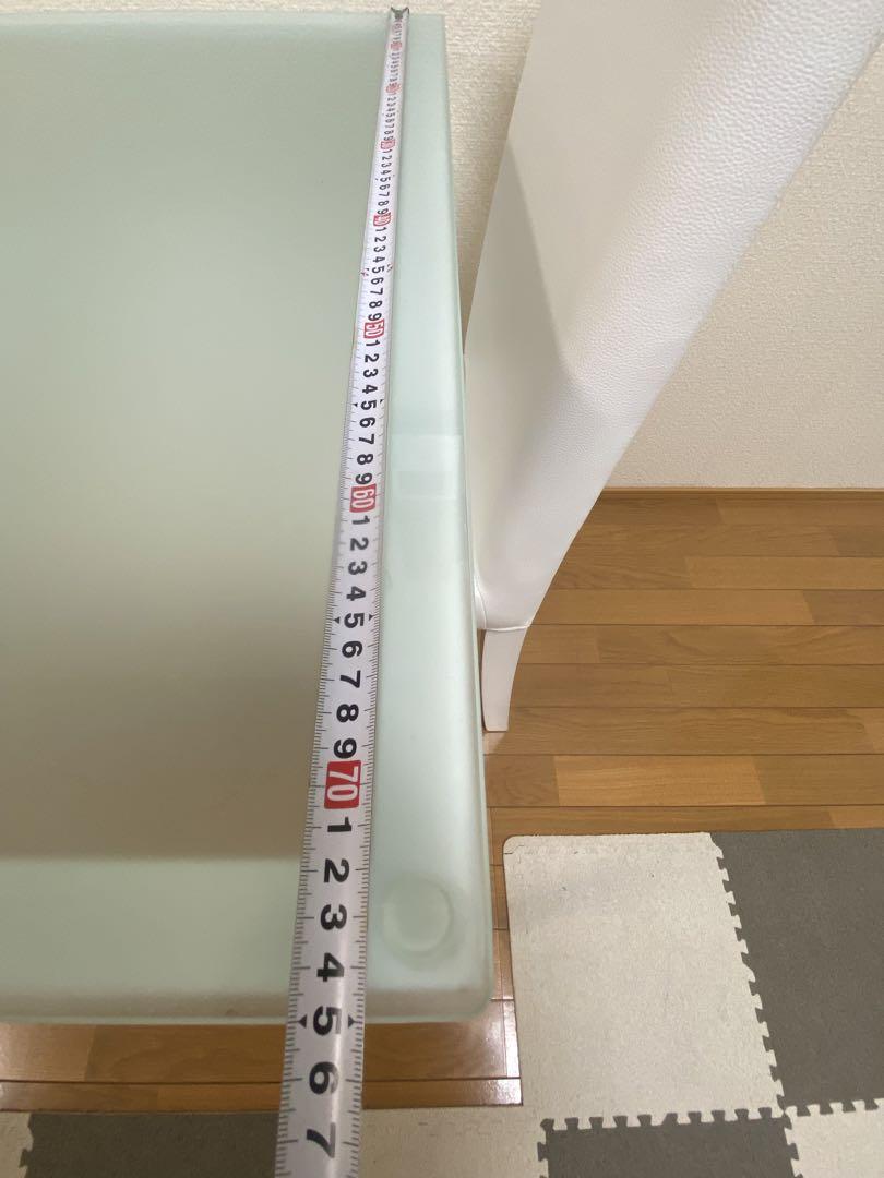 卍 ガラス製正方形ダイニングテーブル