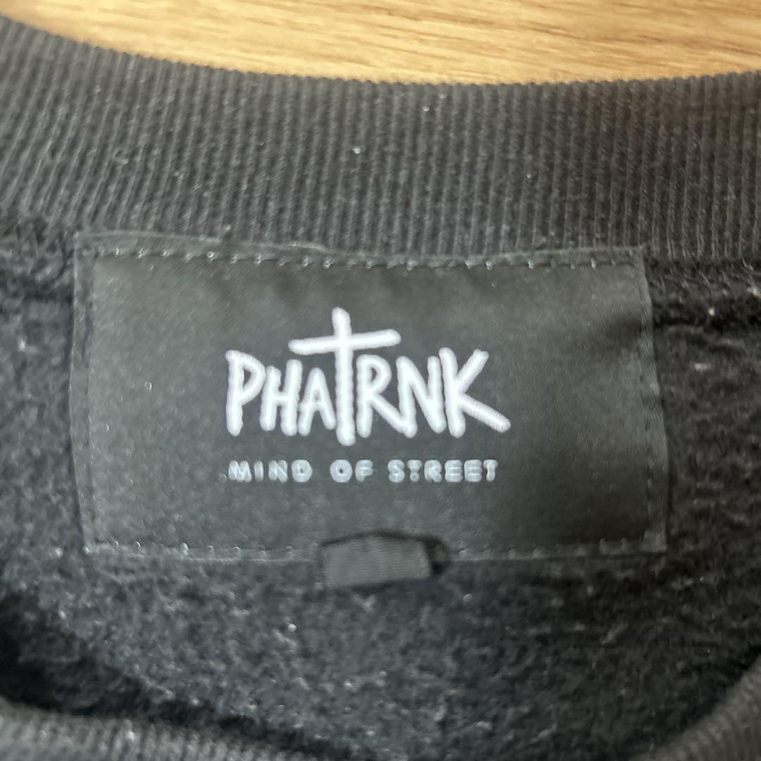トップス PHATRNK