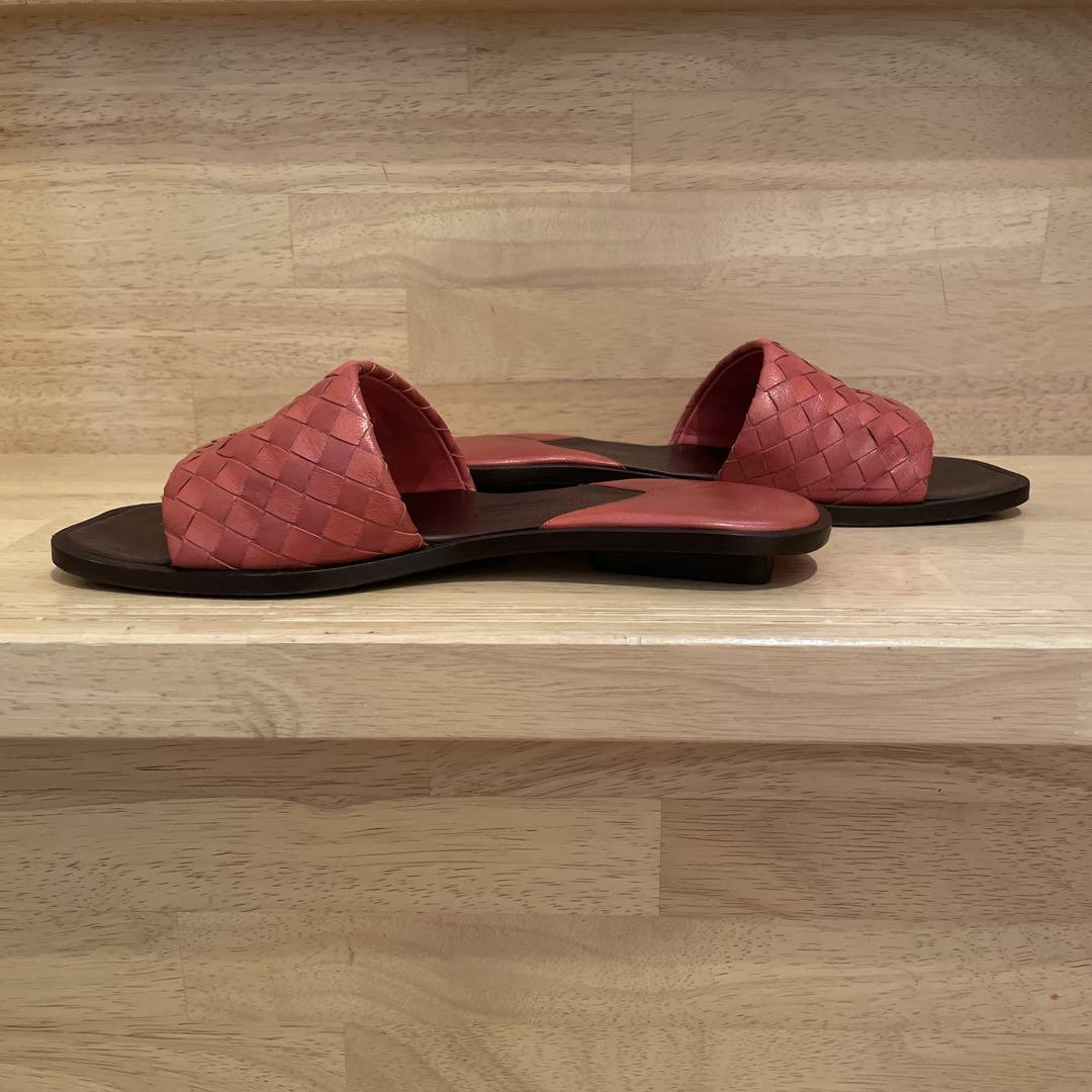 BOTTEGA VENETA イントレチャートサンダル ピンク 6 23.5cm
