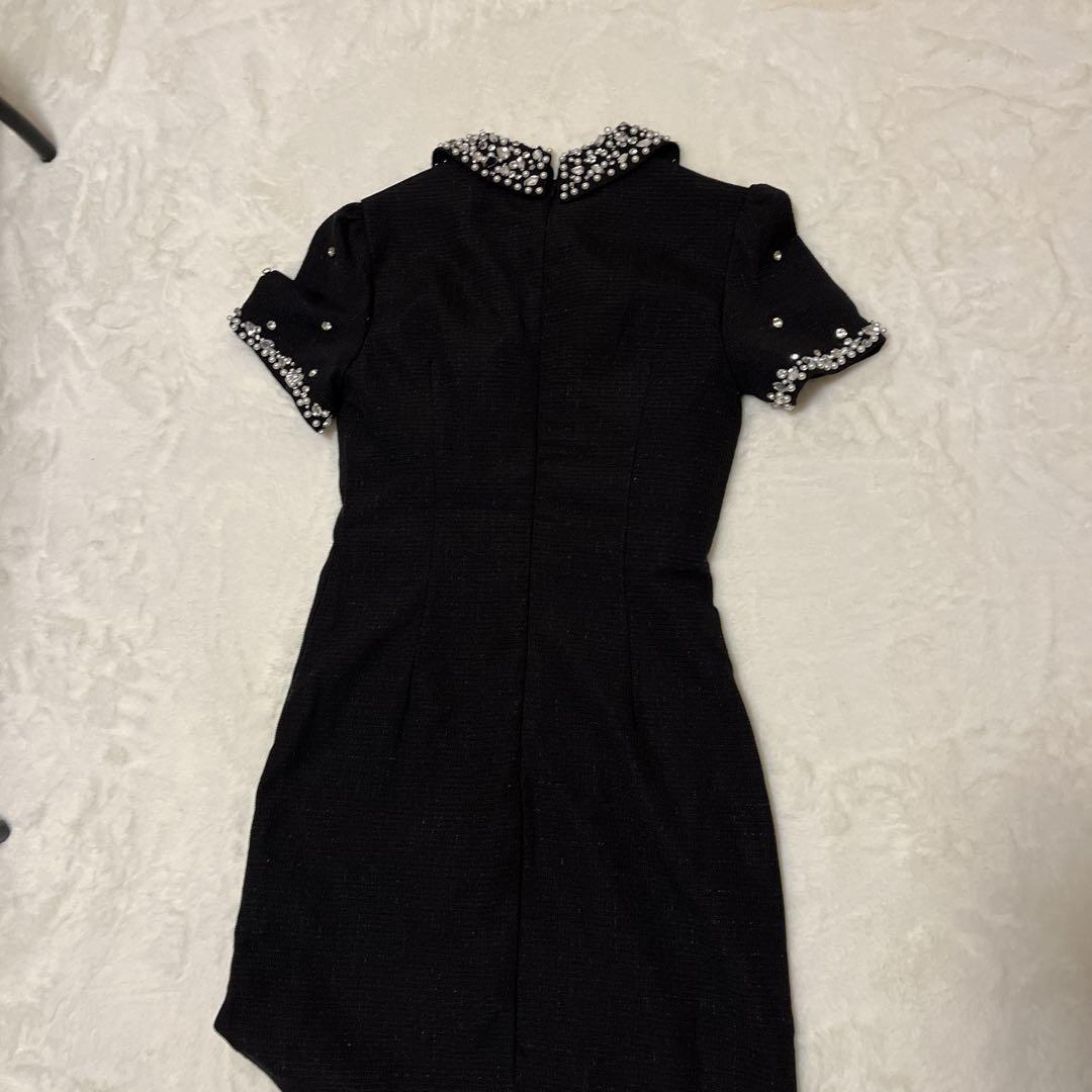 本日SALE中❣️RMa パール装飾付き黒ドレス Mサイズ