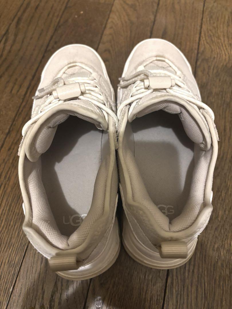 UGG スニーカー　【UGG】W CAPTRAIL LOW （LBEG）