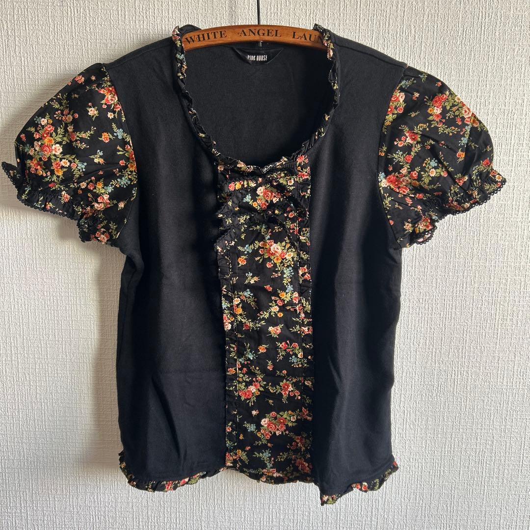 PINK HOUSE カットソー ＆ サロペット まとめ売り 花柄 フリル 黒 PINK HOUSE カットソー ＆ サロペット まとめ売り 花柄 フリル