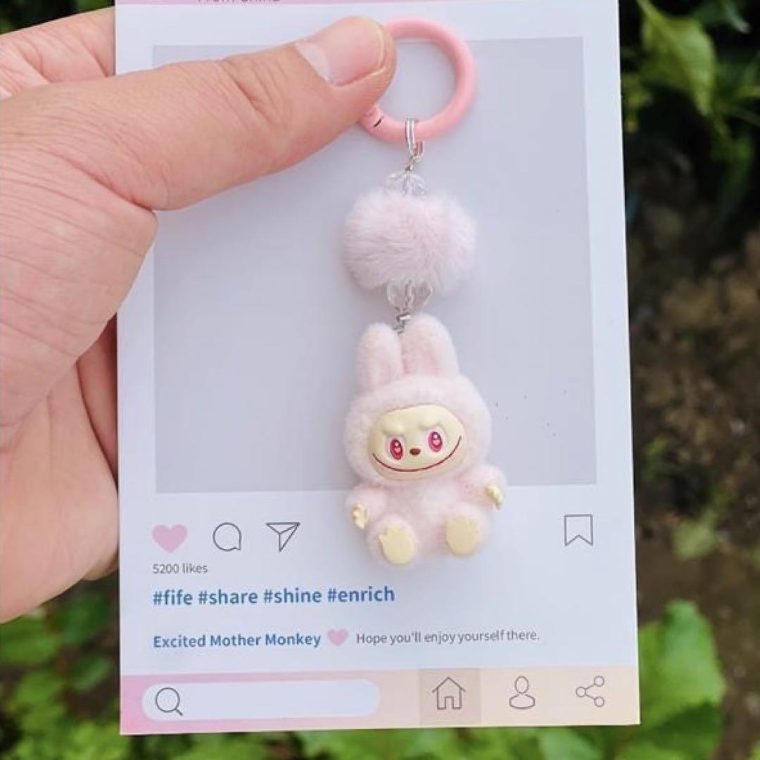 【気質アップ】 キーホルダー 新品♡LABUBU ピンク メルカリ - アイドル