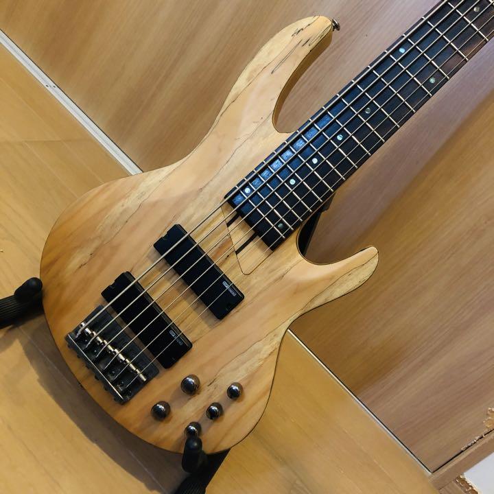 d*7様 ベース三味線 3弦ベース ESP