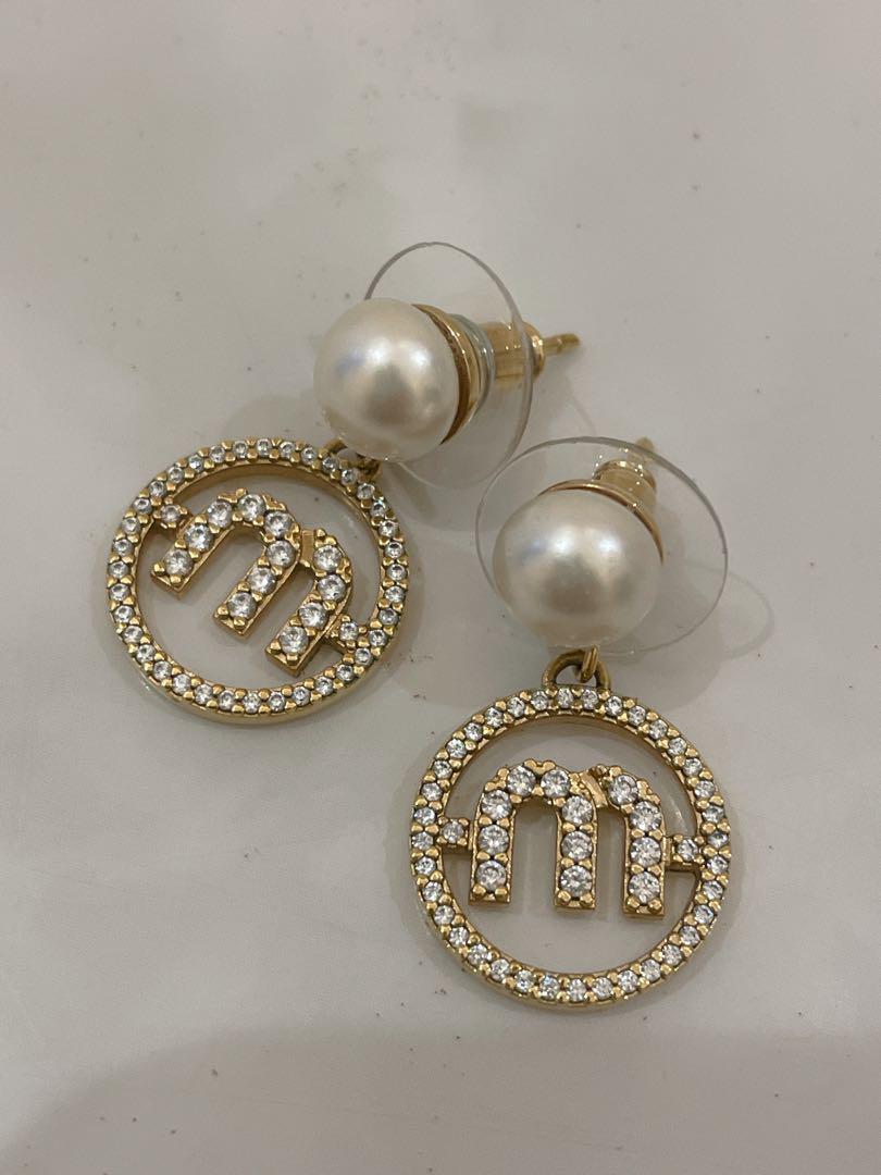 MAX80%OFF／セール開催中 MIUMIU ギャランティー付 箱 5J0647 ピアス パール ロゴ アクセサリー