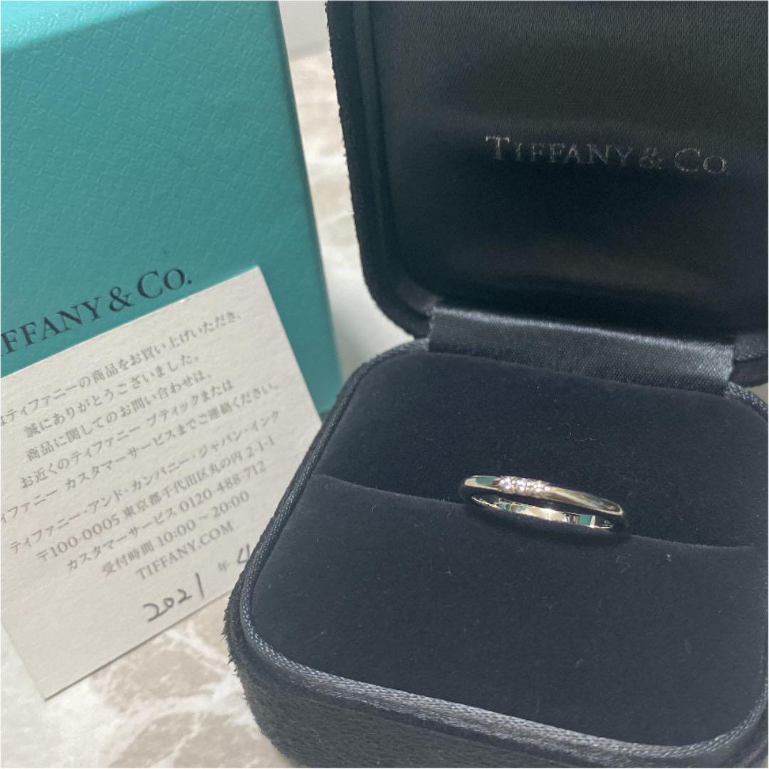 のあるデザ 美品tiffanyクラッシック3Pダイヤpt950リング8号 OtUHQ-m54552075345 ♬トカットダ