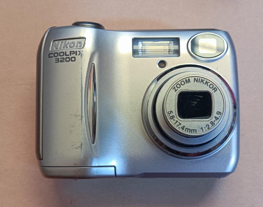 Nikon COOLPIX3200 コンパクトデジタルカメラ レビュー】2004年発売のコンデジを購入した #オールドコンデジ