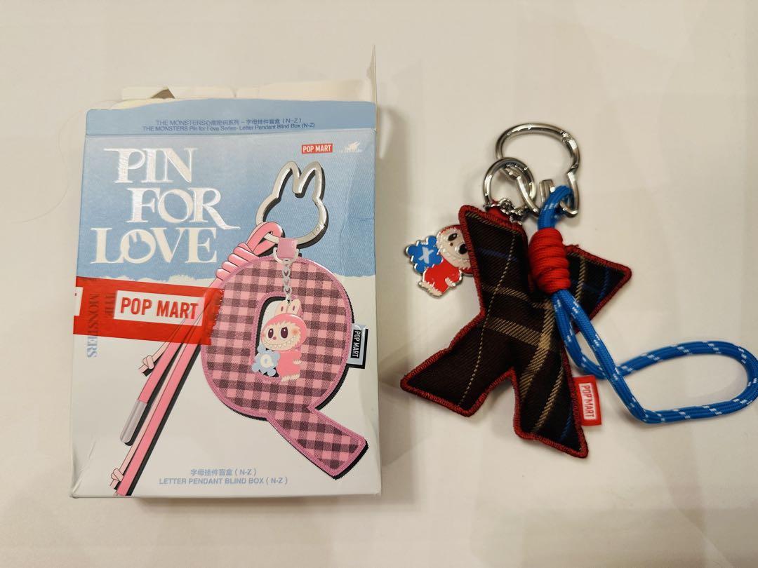 ラブブ PIN FOR LOVE イニシャル キーリング　X ラブブ PIN FOR LOVE イニシャル アルファベット キーリングX