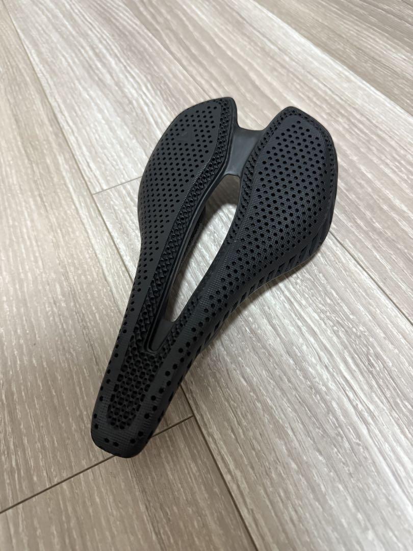 美品・限定 GIANT FLEET SLR 3D サドル　アクセサリー付き