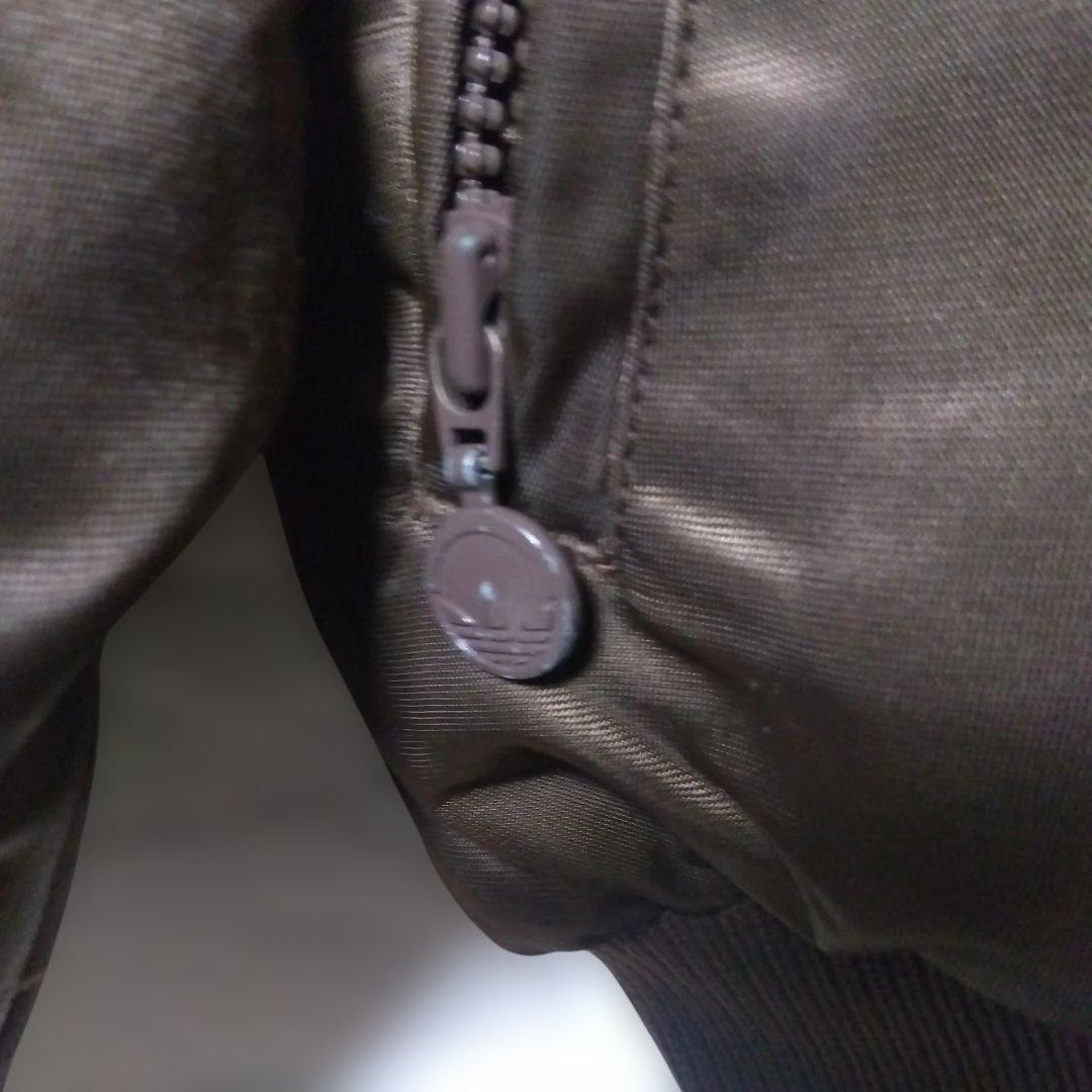 adidas ブラウン ナイロンジャケット M adidas ブラウン ナイロンジャケット M