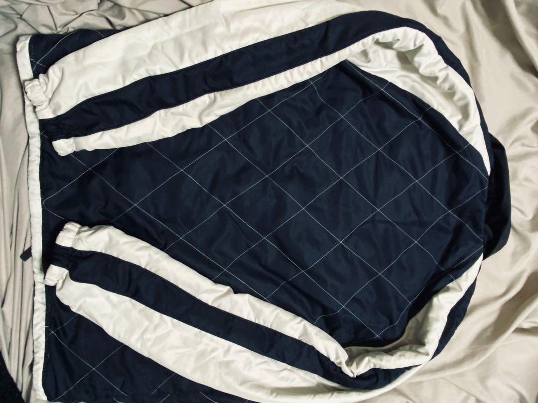 ✟ LEVIS