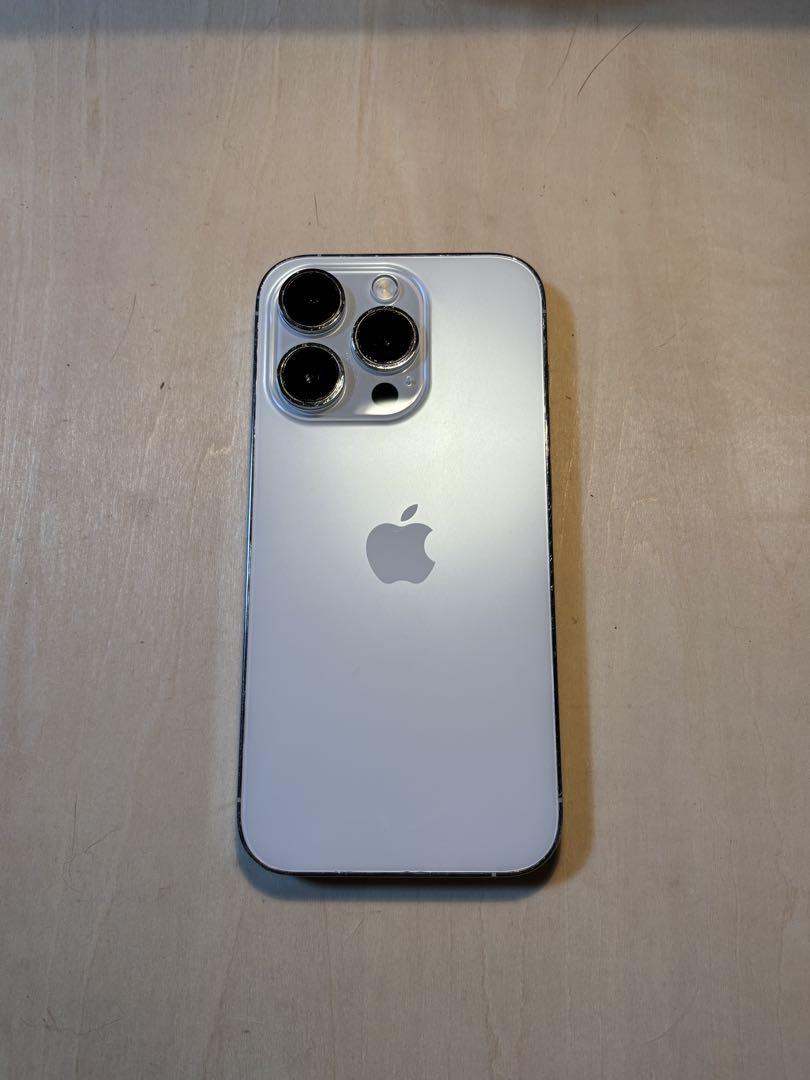 iPhone 14 Pro シルバー