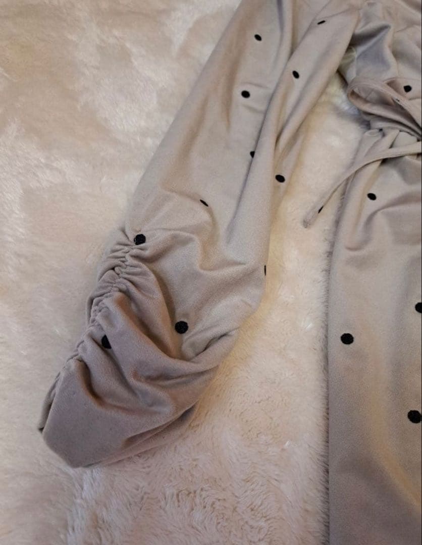 Mystrada ベロアドットワンピース マイストラーダ リボン ベージュ M Mystrada ベロアドットワンピース マイストラーダ リボン ベージュ M