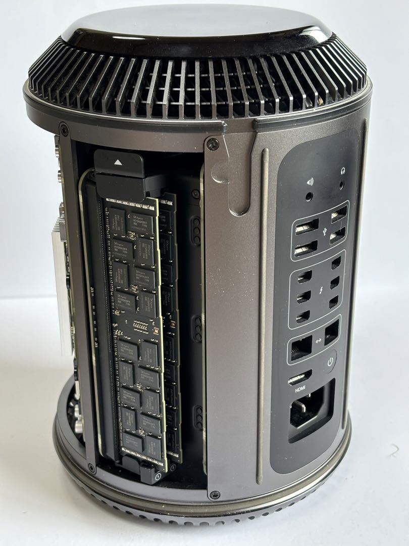 Mac Pro(2013) 3GHz 8コア メモリ64GB SSD2TB
