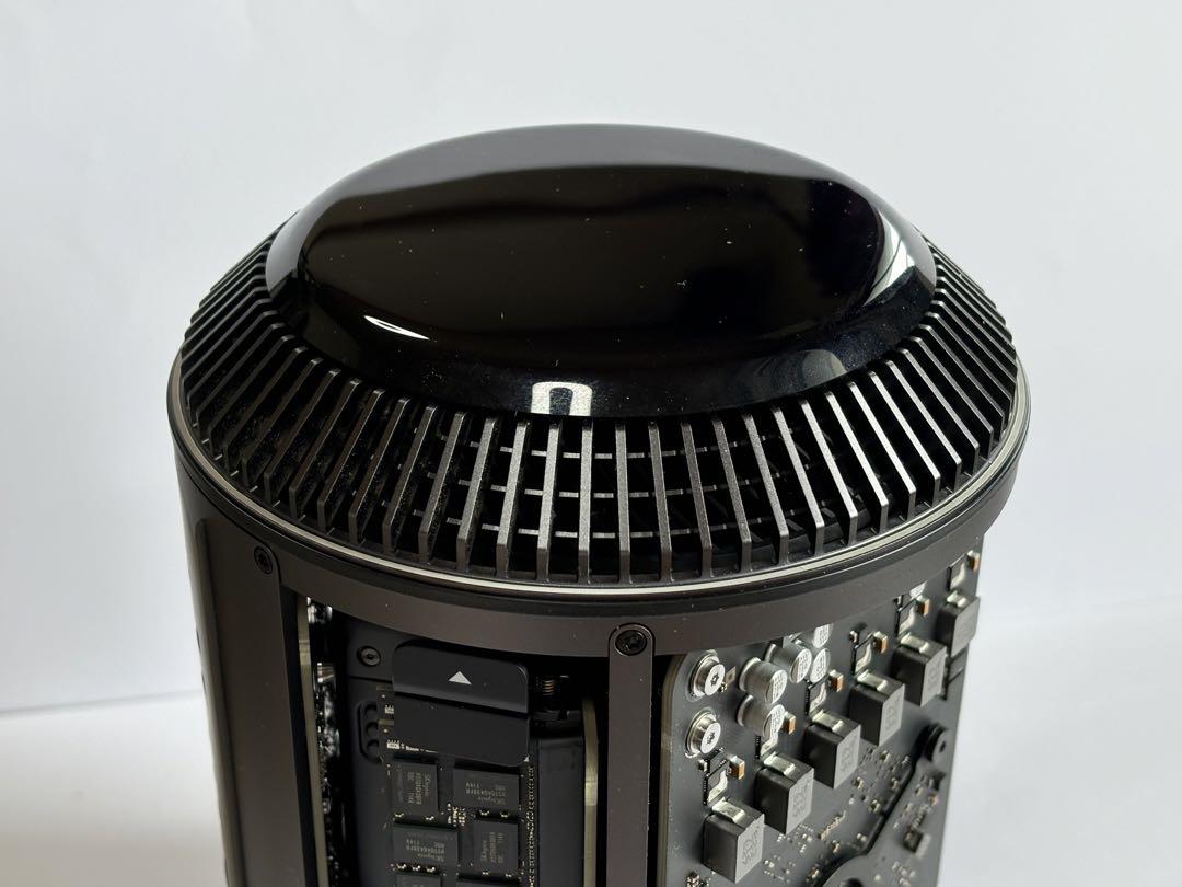 Mac Pro(2013) 3GHz 8コア メモリ64GB SSD2TB