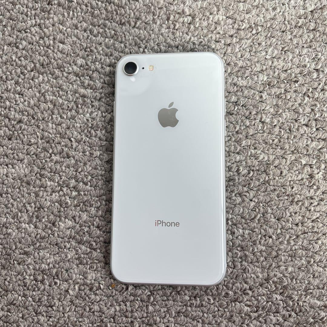 スマートフォン本体 Apple - iPhone 8 Silver 64 GB au SIMロック解除済】au iPhone8 64GB A1906 (MQ792J/A) シルバー