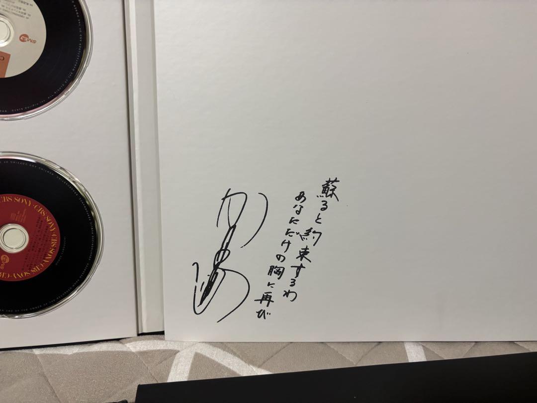 山口百恵デビュー30周年記念特別企画　コンプリートアルバムCD BOXと写真集