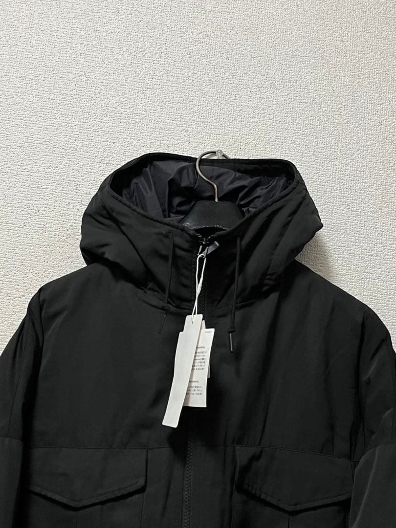 ホワイトマウンテニアリング×ユニクロ ハイブリッドダウンオーバーパーカー /XL ホワイトマウンテニアリング×ユニクロ ハイブリッドダウンオーバーパーカー /XL