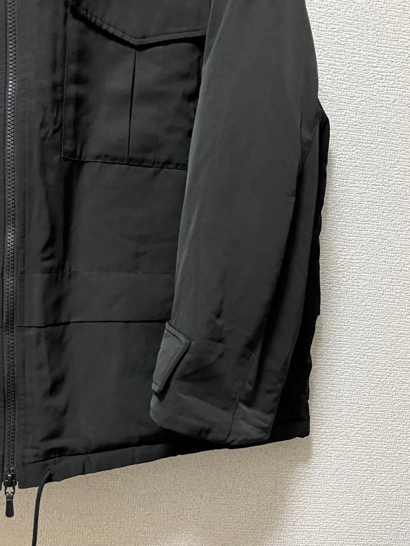 ホワイトマウンテニアリング×ユニクロ ハイブリッドダウンオーバーパーカー /XL ホワイトマウンテニアリング×ユニクロ ハイブリッドダウンオーバーパーカー /XL