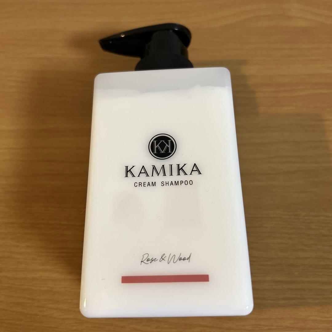 KAMIKAクリームシャンプー 400g ローズ&ウッドの香り