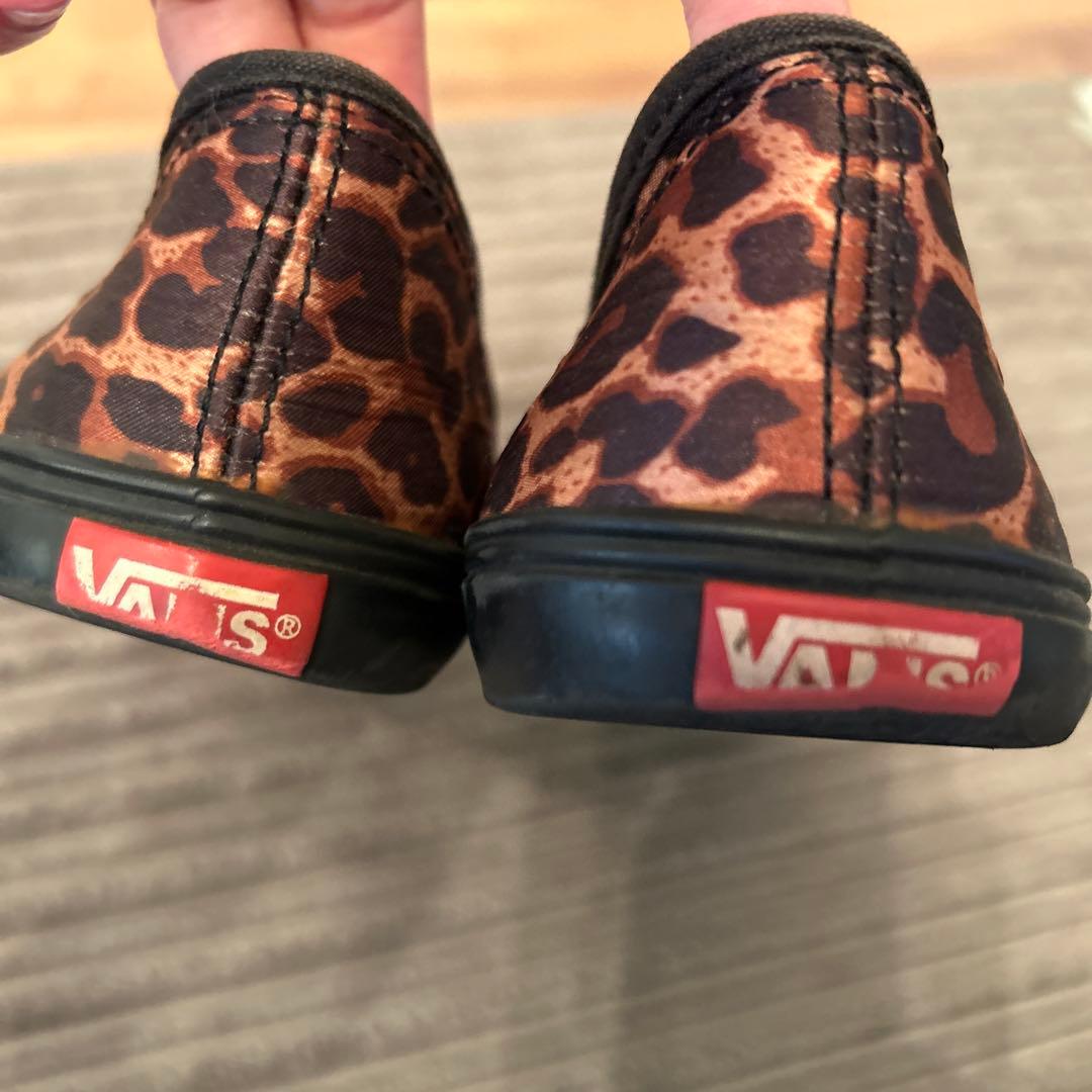 VANS ヒョウ柄 レオパード柄 スリッポン 23cm - メルカリ VANS ヒョウ柄 レオパード柄 スリッポン 23cm - メルカリ
