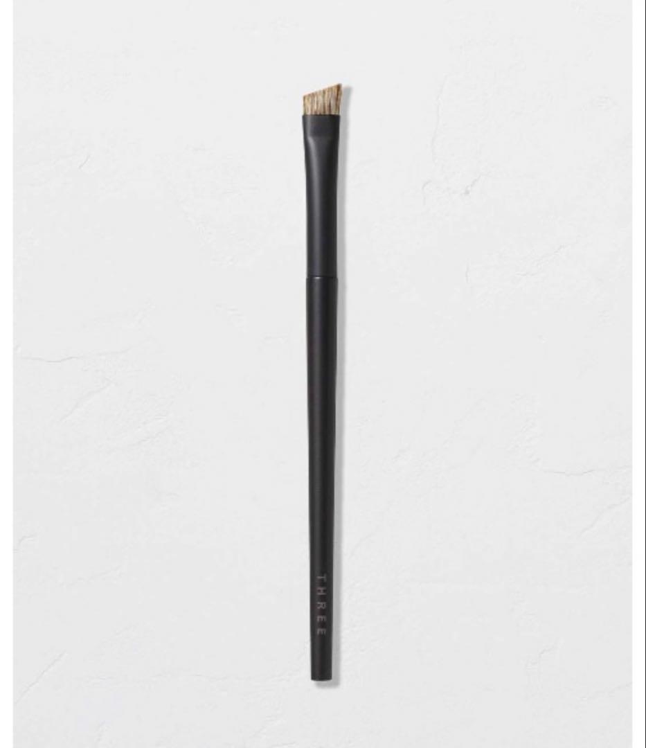 THREE アイブロウシェーピングブラシ