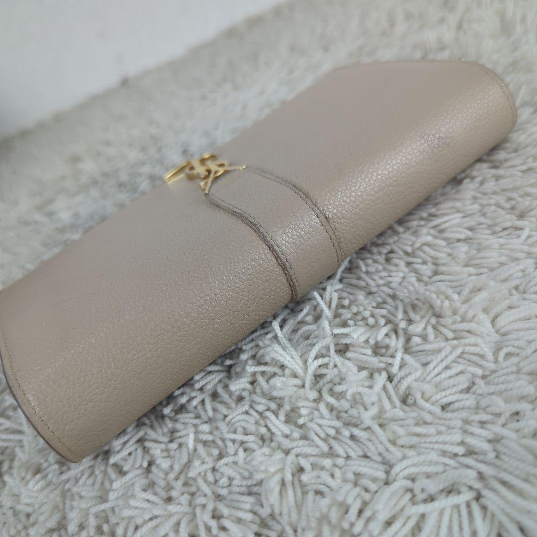 Yves Saint Laurent カサンドラ ロゴ 折り 長財布 金具