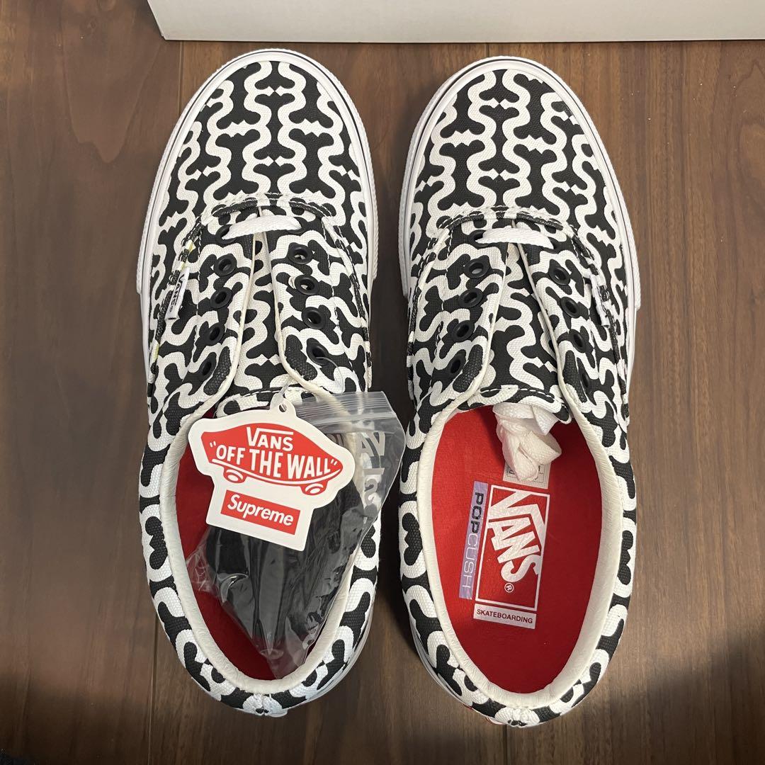 × Vans