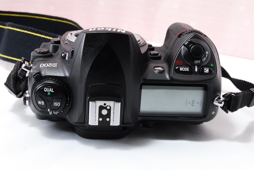 〓AF-S 18-55mm VRレンズ付〓Nikon ニコン D200