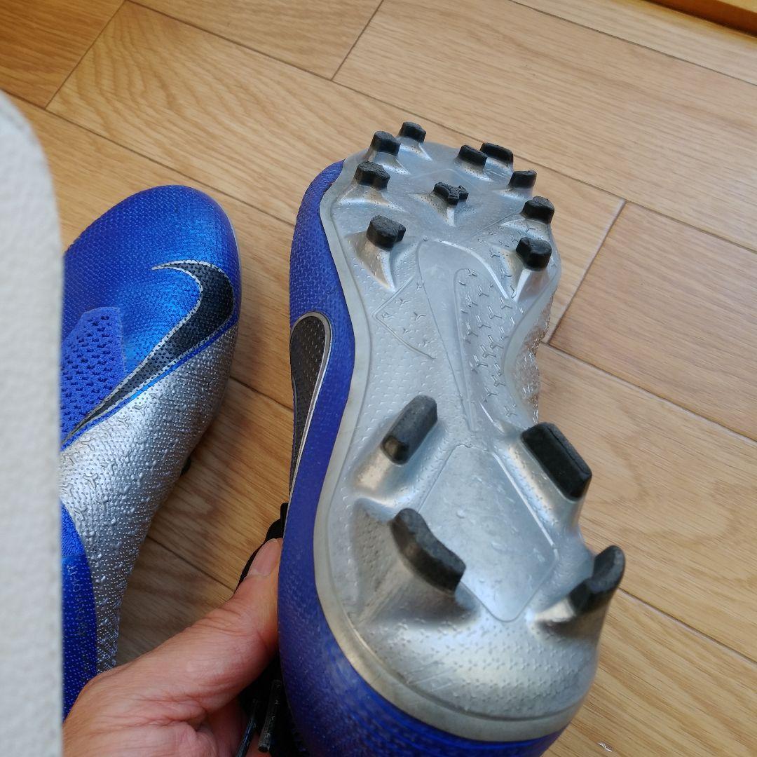 Nike ファントム 青/銀