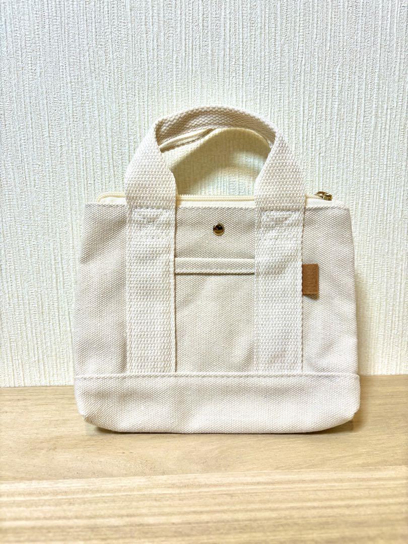 バック型ポーチ
