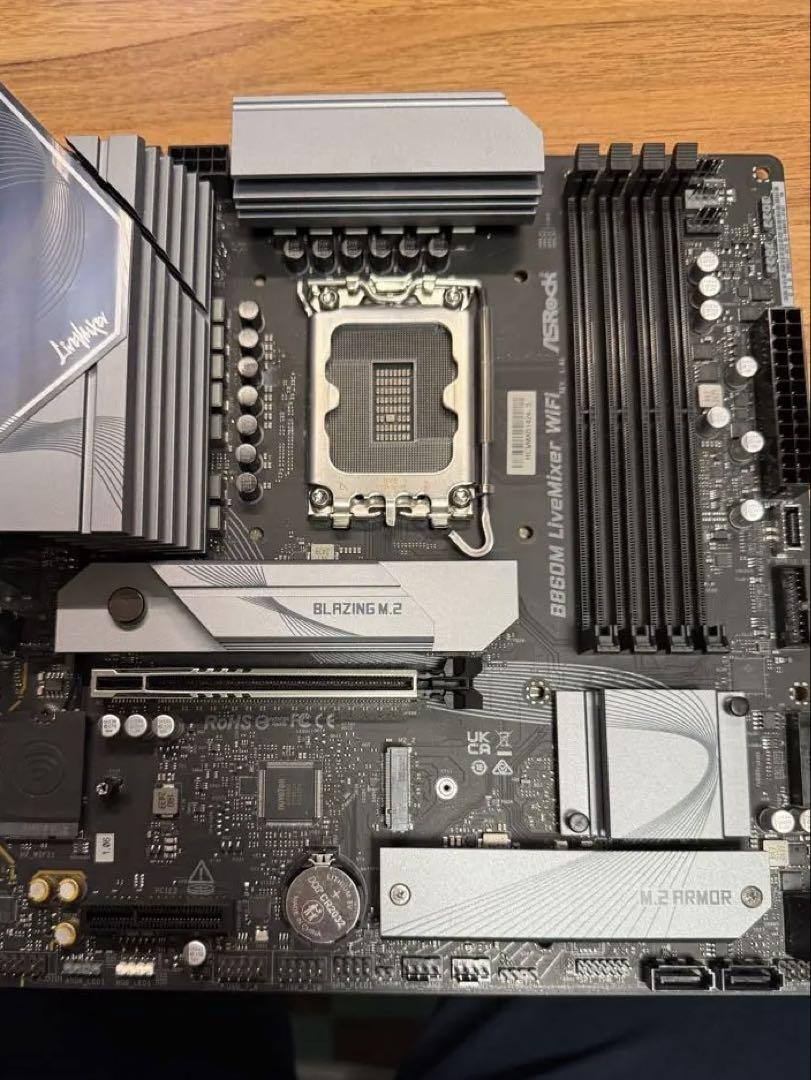 ASRock B860M LiveMixer WiFi マザーボード