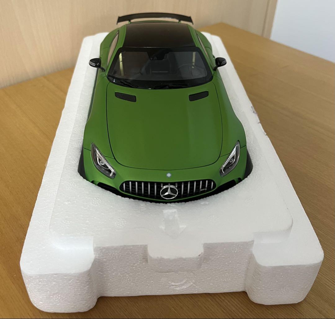 ミニカー almost real Mercedes Benz AMG GT R 1/18