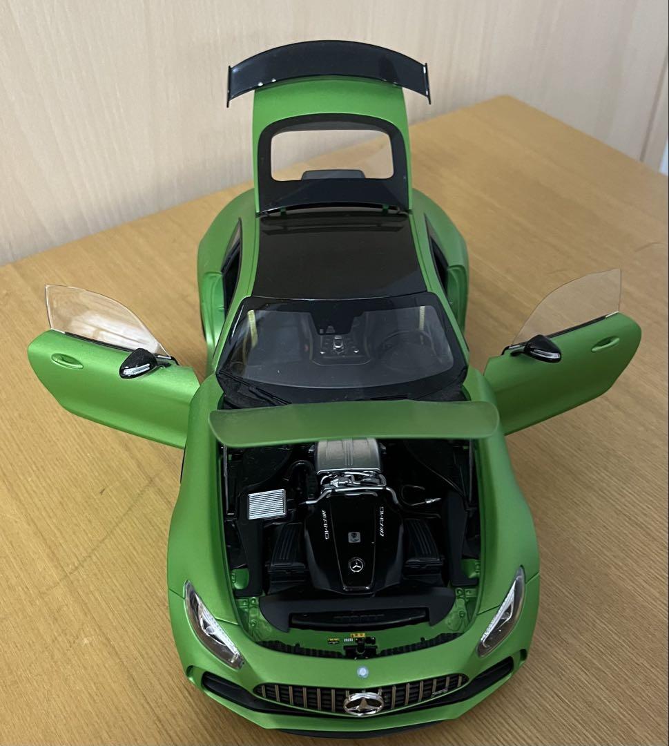 ミニカー almost real Mercedes Benz AMG GT R 1/18