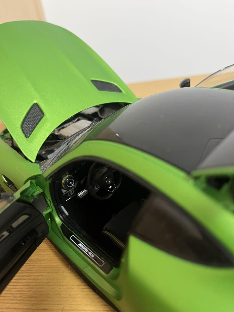 ミニカー almost real Mercedes Benz AMG GT R 1/18