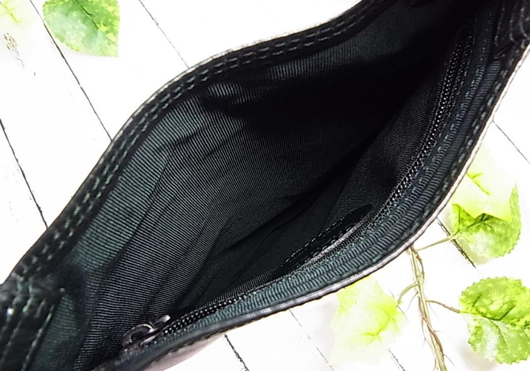 正規美品シャネルワンショルダーサコッシュカーキグリーン系斜