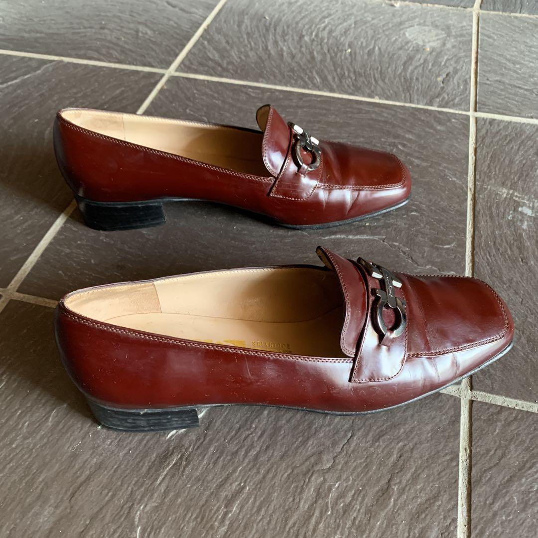 Ferragamo ダークブラウン ローファー