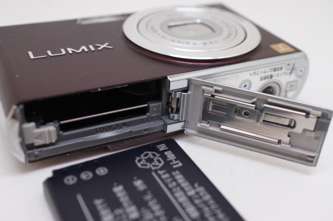 パナ デジカメ LUMIX　DMC-FX33（ショコラブラウン）動作確認品