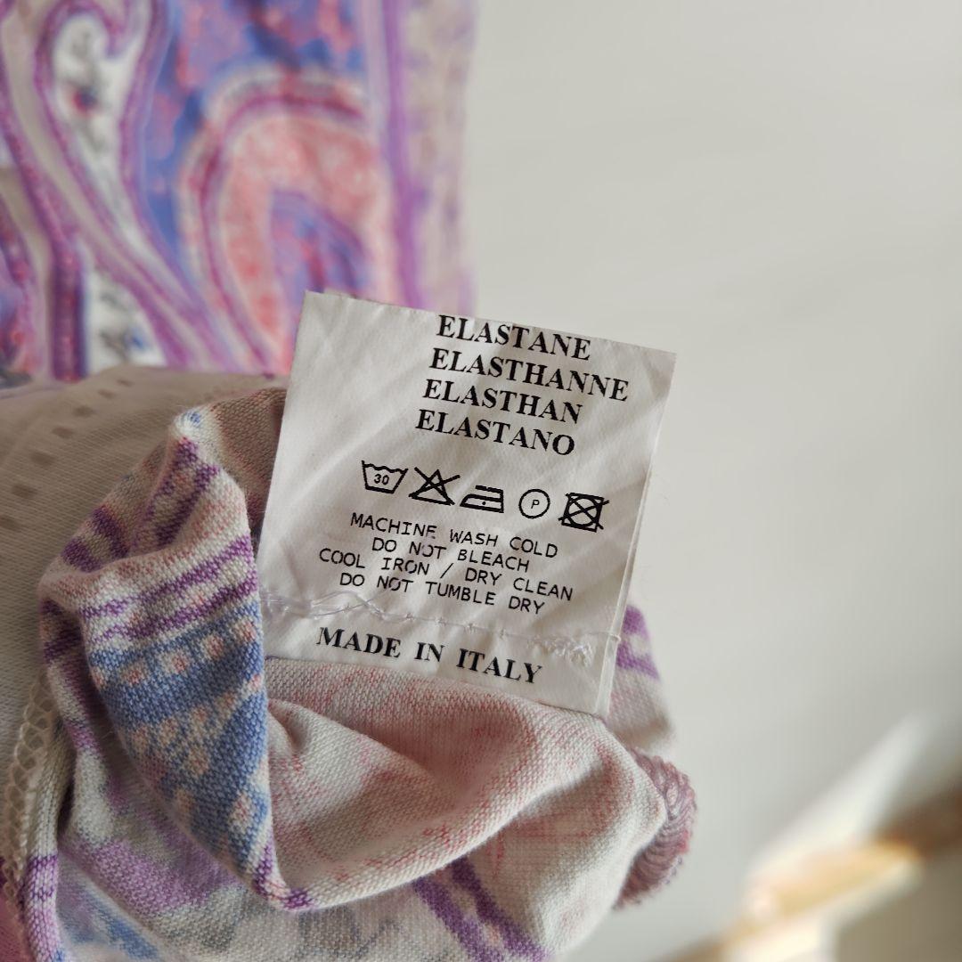 エトロ♡ETRO　Tシャツ　大きいサイズ　 ペイズリー柄 Vネック イタリア製