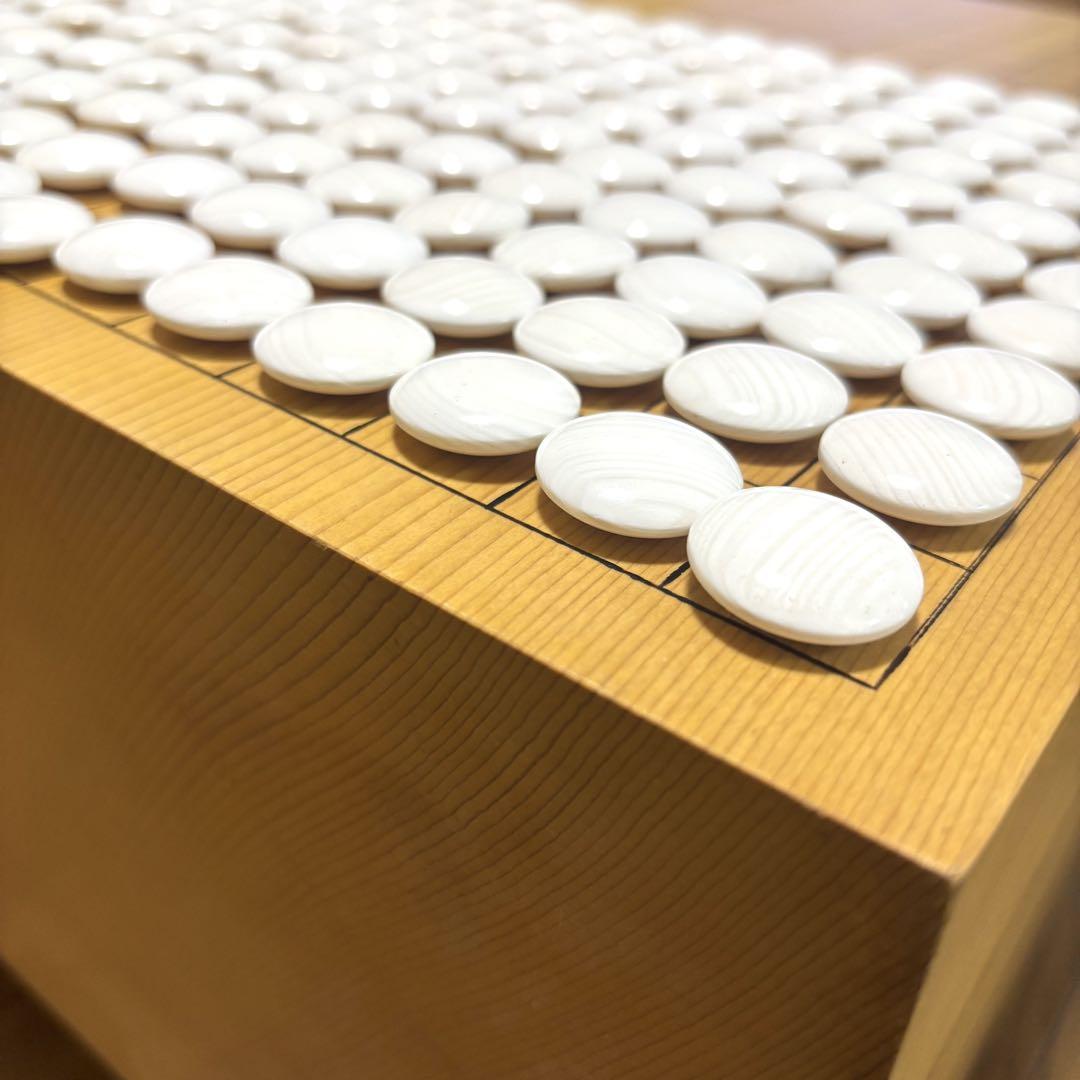 【良品】囲碁 黒石（那智黒）白石（蛤） 碁笥付き