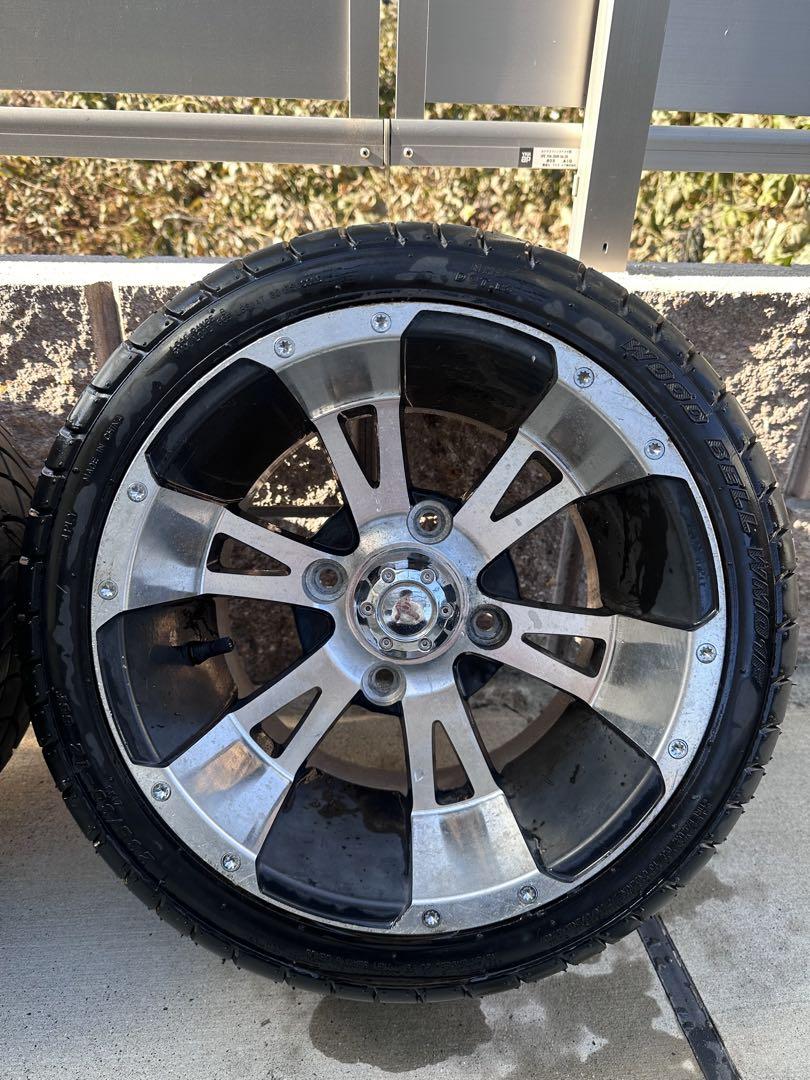 ねむねむ　バギーホイール　12インチ　8J  PCD110  タイヤ未使用